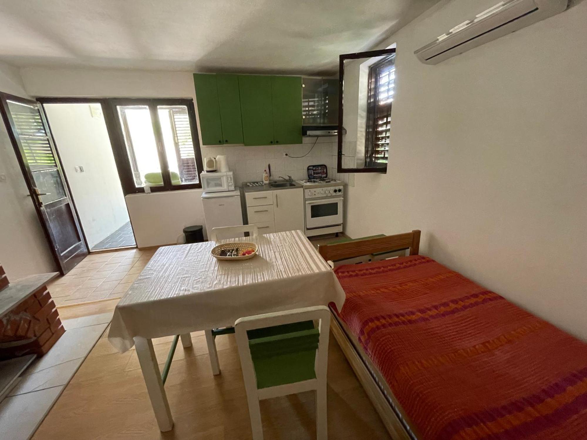 Apartment Zola ゴルニ・カリン エクステリア 写真